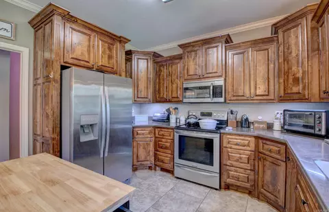 Kitchen - 104 Bob White Cv, Beebe, AR 72012 photo 3 of 5