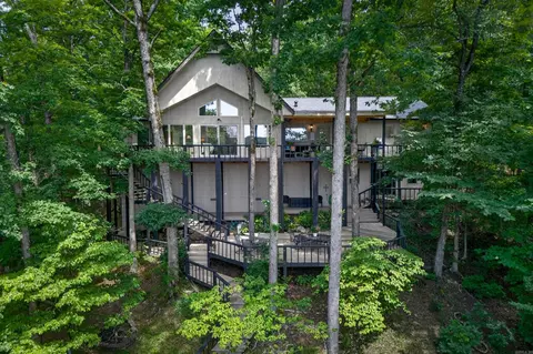 4 Ligadura Ln, Hot Springs Village, AR 71909