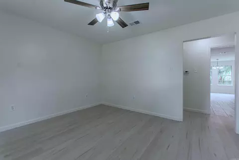 Living - 1110 Arbor Cv, Benton, AR 72015 photo 8 of 8