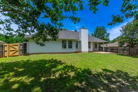 Exterior - 1110 Arbor Cv, Benton, AR 72015 photo 6 of 11
