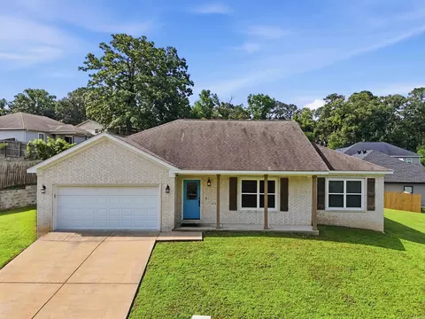 1135 J W Cv, Benton, AR 72019