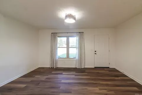 Living - 113 E Cheyenne, Rector, AR 72461 photo 1 of 3