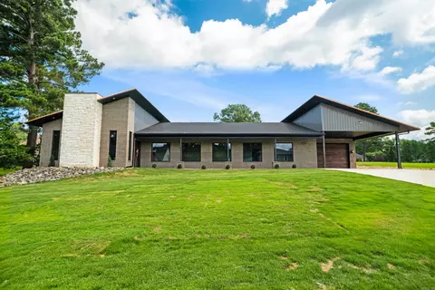 181 Pico Cir, Hot Springs, AR 71913