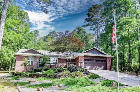 11 Alicante Ln, Hot Springs, AR 71909