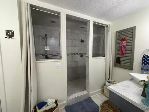 Bath - 244 Highland Dr, Mountain View, AR 72560 photo 1 of 4