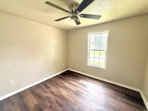 529 Ellis, Trumann, AR 72472 photo 5