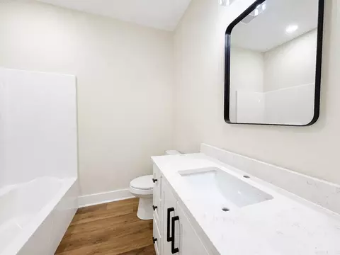 Bath - 1209 E Carmichael Rd, Cabot, AR 72023 photo 5 of 5