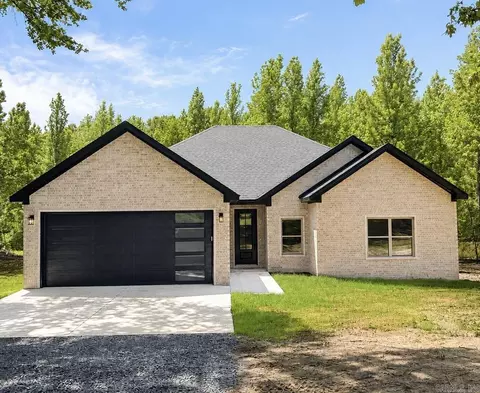 1209 E Carmichael Rd, Cabot, AR 72023