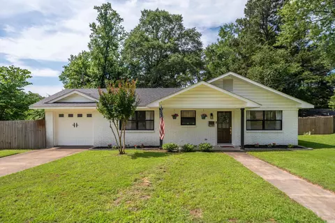 1903 Sylvia St, Arkadelphia, AR 71923
