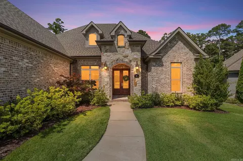 26 Ensbury Pl, Little Rock, AR 72223
