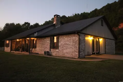 128 Polk Rd 42 Rd, Mena, AR 71953