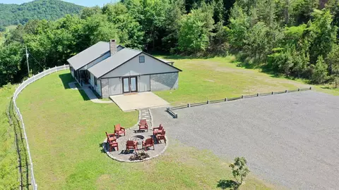 128 Polk Rd 42 Rd, Mena, AR 71953