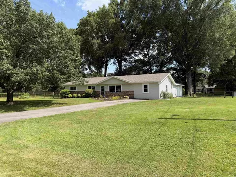 Exterior - 857 Joyce Dr, Benton, AR 72019 photo 3 of 9