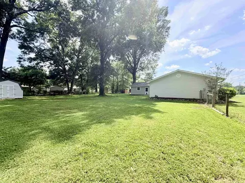 Exterior - 857 Joyce Dr, Benton, AR 72019 photo 7 of 9