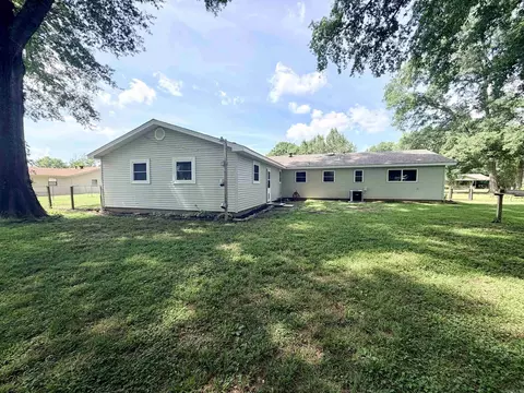 Exterior - 857 Joyce Dr, Benton, AR 72019 photo 4 of 9