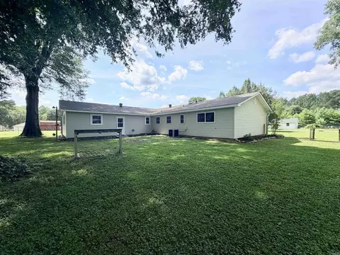 Exterior - 857 Joyce Dr, Benton, AR 72019 photo 5 of 9
