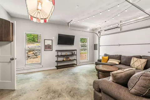 Living - 20 W Case Cv, Greenbrier, AR 72058 photo 3 of 3