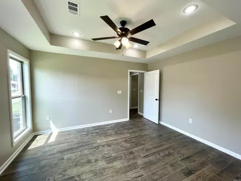 Bedroom - 231 Flossie Dr, Trumann, AR 72472 photo 2 of 6