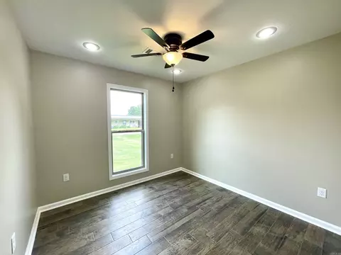 Bedroom - 231 Flossie Dr, Trumann, AR 72472 photo 3 of 6