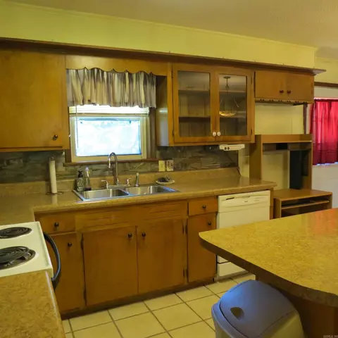 Kitchen - 2000 Center St, Rison, AR 71665 photo 4 of 5