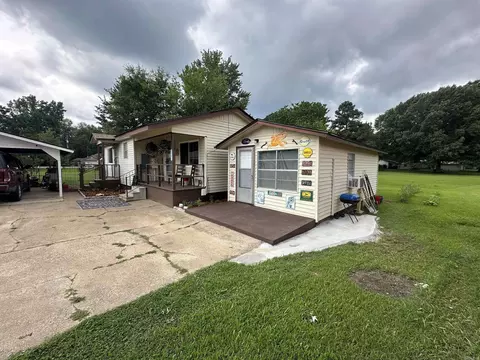 29 Overcup Lake Rd, Morrilton, AR 72110
