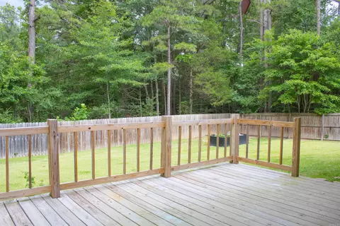 Exterior - 1003 Hope Cir, Mena, AR 71953 photo 3 of 7