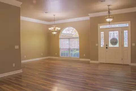 Living - 1003 Hope Cir, Mena, AR 71953 photo 4 of 5