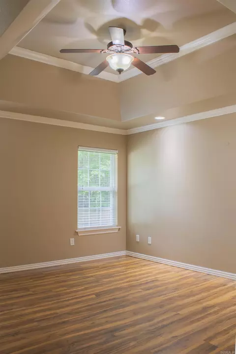 Bedroom - 1003 Hope Cir, Mena, AR 71953 photo 2 of 4