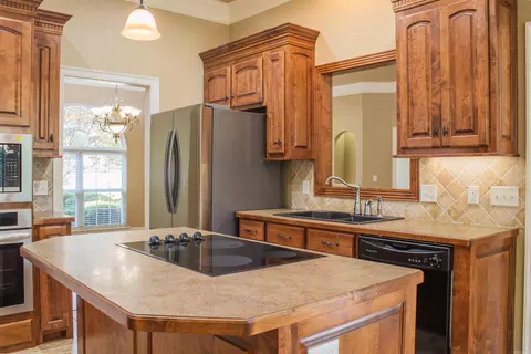 Kitchen - 1003 Hope Cir, Mena, AR 71953 photo 5 of 5
