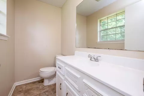 Entry Way - 2215 Justus Loop, Bryant, AR 72022 photo 4 of 4