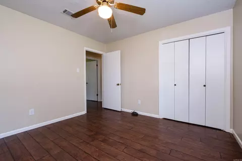 Bedroom - 2215 Justus Loop, Bryant, AR 72022 photo 5 of 9