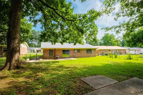 Exterior - 2215 Justus Loop, Bryant, AR 72022 photo 5 of 14