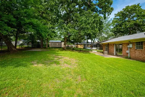 Exterior - 2215 Justus Loop, Bryant, AR 72022 photo 8 of 14