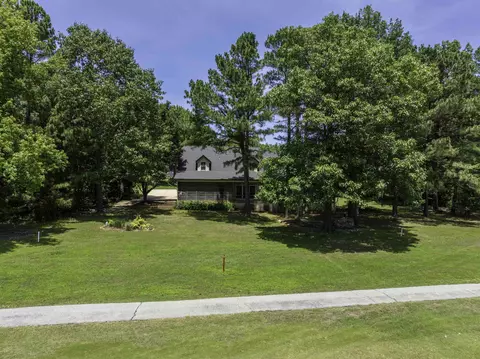 16 Katsina Cir, Cherokee Village, AR 72529