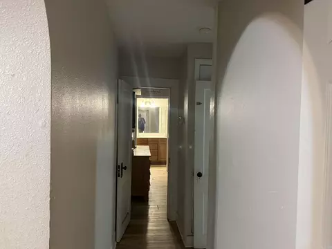 Entry Way - 207 Spring St, Marshall, AR 72650 photo 1 of 1