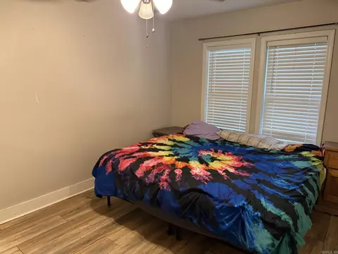 Bedroom - 207 Spring St, Marshall, AR 72650 photo 3 of 3