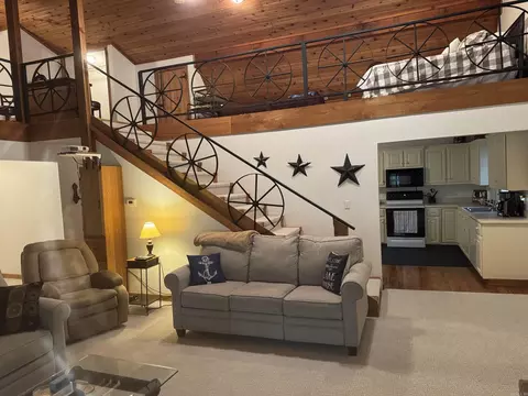 Living - 98 Lakeside Dr, Higden, AR 72067 photo 1 of 8
