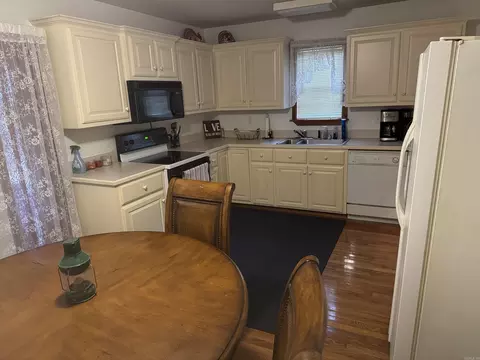 Kitchen - 98 Lakeside Dr, Higden, AR 72067 photo 1 of 4