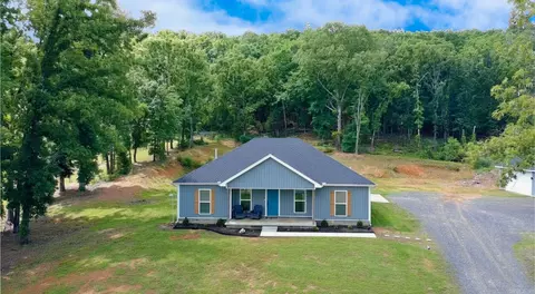 7914 Dorsey Rd, Jacksonville, AR 72076