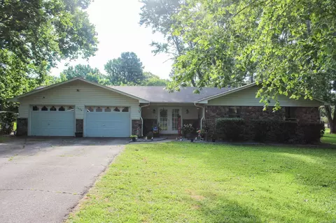 1202 Headlee Dr, Searcy, AR 72143
