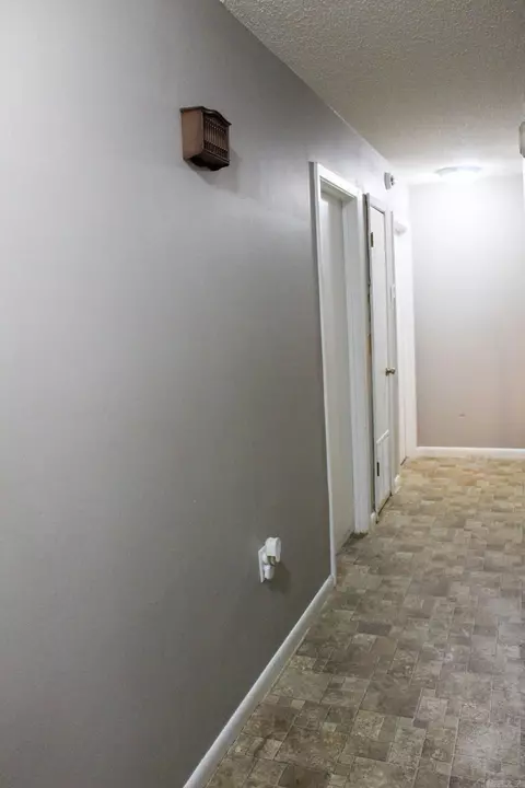 Entry Way - 1202 Headlee Dr, Searcy, AR 72143 photo 4 of 6