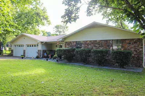 Exterior - 1202 Headlee Dr, Searcy, AR 72143 photo 3 of 8