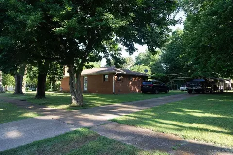 Exterior - 313 Beatrice St, Thayer, MO 65791 photo 5 of 10