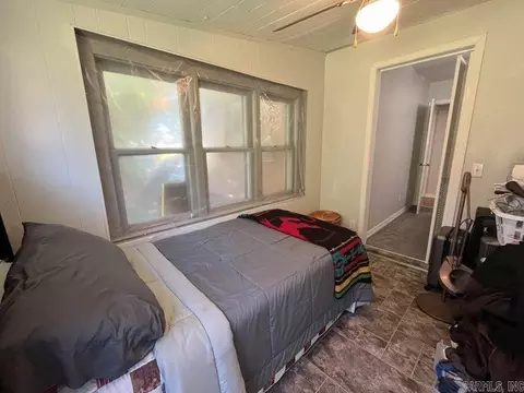 Bedroom - 313 Beatrice St, Thayer, MO 65791 photo 7 of 7