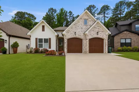 12 Woodlands Park Ln, Little Rock, AR 72211