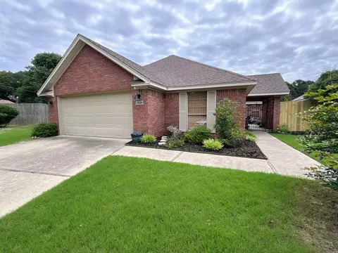 2528 Jasmine Dr, Benton, AR 72015