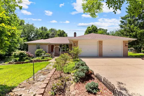 908 Baffy Dr, Mountain Home, AR 72653