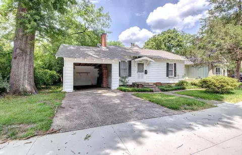 2028 Johnston Ave, Conway, AR 72034