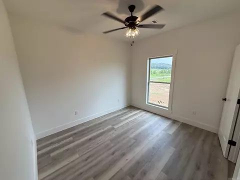Bedroom - 134 Republican Loop, Greenbrier, AR 72058 photo 5 of 8