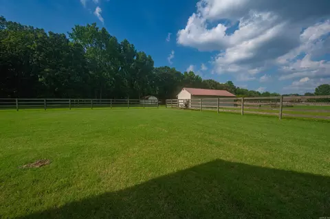 Exterior - 32 Rodeo Dr, Austin, AR 72007 photo 8 of 13